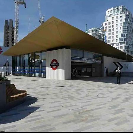 Central Location! Double Bedroom 2 Mins Walk From Battersea Power Underground Station! London Exterior photo
